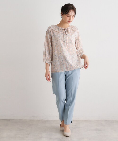 LAURA ASHLEY(ローラアシュレイ)の「【洗える/ウエストゴム仕様/裾スリットあり】クロップドパンツ(その他パンツ・レディース・ネイビー/サックスブルー・40/38)」の4枚目の写真