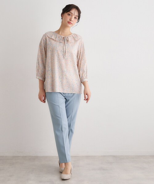 LAURA ASHLEY(ローラアシュレイ)の「【洗える/ウエストゴム仕様/裾スリットあり】クロップドパンツ(その他パンツ・レディース・ネイビー/サックスブルー・40/38)」の5枚目の写真