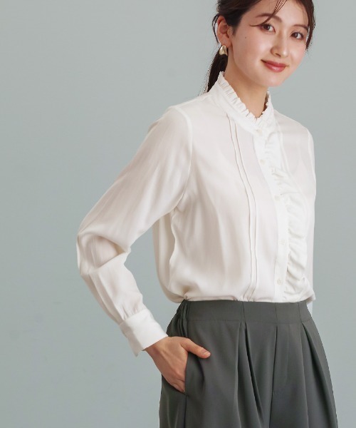 White Collection（ホワイトコレクション）の「【 さりげなく華やぐ 】ソフトピケ・アシメフリルブラウス（シャツ/ブラウス・レディース・オフホワイト/サックスブルー・M）」の8枚目の写真