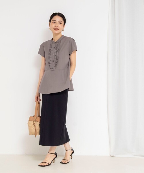 NOLLEY’S(ノーリーズ)の「ウォッシャブル前立プリーツペプラムブラウス(シャツ/ブラウス・レディース・カーキ/ブラック/ホワイト・38)」の8枚目の写真