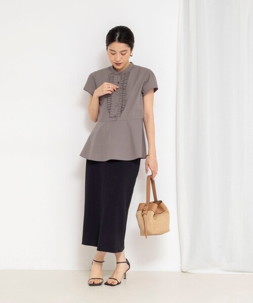 NOLLEY’S(ノーリーズ)の「ウォッシャブル前立プリーツペプラムブラウス(シャツ/ブラウス・レディース・カーキ/ブラック/ホワイト・38)」の9枚目の写真