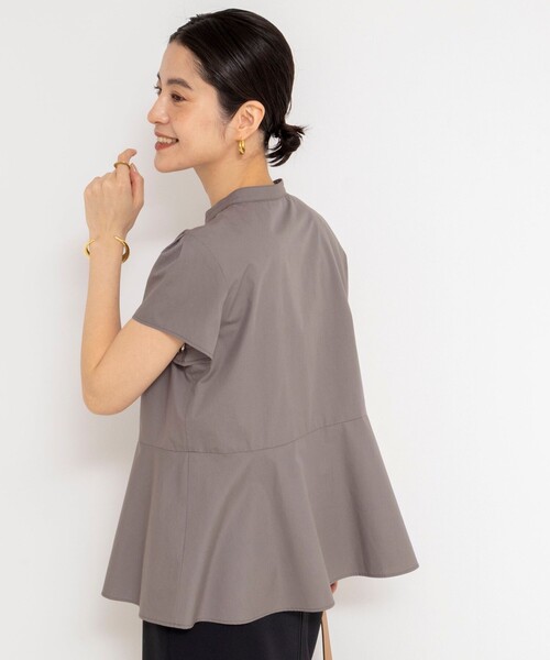 NOLLEY’S(ノーリーズ)の「ウォッシャブル前立プリーツペプラムブラウス(シャツ/ブラウス・レディース・カーキ/ブラック/ホワイト・38)」の12枚目の写真