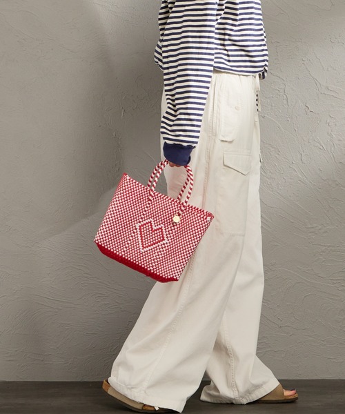 Letra（レトラ）の「[Letra/レトラ] メルカド バッグ(ダブルエキストラスモール)（トートバッグ・レディース・クリーム/ブラック/レッド・XXS）」の13枚目の写真