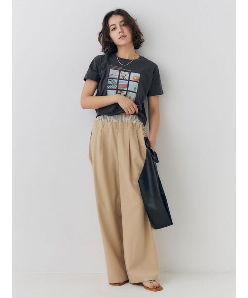 Ungrid（アングリッド）の「フォトプリントコンパクトTee（Tシャツ/カットソー・レディース・オレンジ/ブルー/オフホワイト/チャコールグレー・FREE）」の8枚目の写真