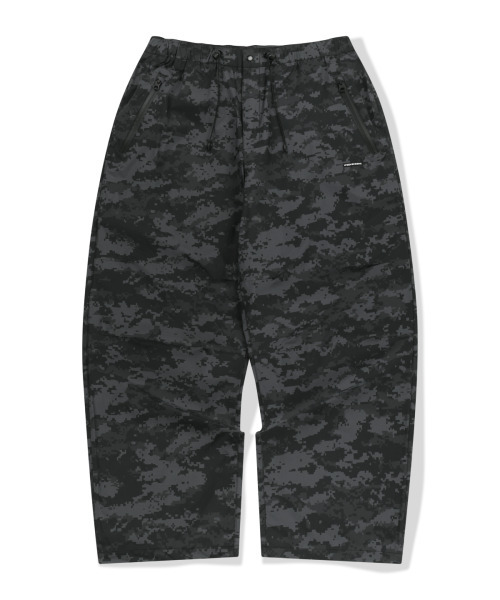 WKNDRS(ウィーキャンドース)の「DIGI CAMO PARACHUTE PANTS (BLACK)(その他パンツ・レディース・その他・MEDIUM/LARGE/X-LARGE)」の1枚目の写真