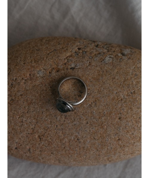 FUNALIVE（ファンアライブ）の「【ROOM.THE.ROOM】Cabochon circle ring リング（リング・レディース・シルバー・FREE）」の3枚目の写真