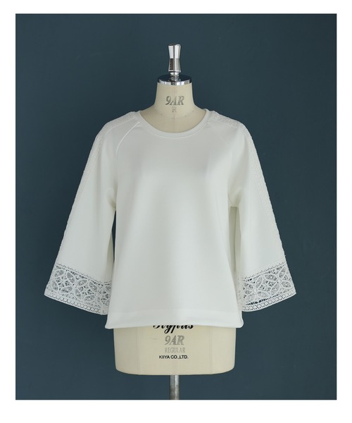 cawaii(カワイイ)の「肩から流れる花レースのプルオーバートップス(Tシャツ/カットソー・レディース・ブラック/ホワイト・FREE)」の17枚目の写真