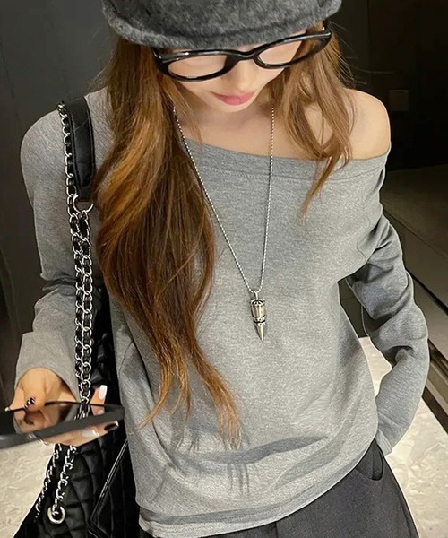 ALTROSE(アルトローズ)の「【伸縮性あり】トップス セミオフショルダー(Tシャツ/カットソー・レディース・グレー/ブラック/ホワイト・FREE)」の20枚目の写真