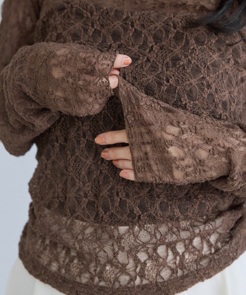 VIS（ビス）の「シャーリングスリーブレースプルオーバー（Tシャツ/カットソー・レディース・ダークブラウン/ホワイト/キナリ・FREE）」の7枚目の写真