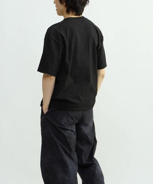 CONVERSE TOKYO(コンバーストウキョウ)の「SAGARA LOGO EMBROIDERY TEE(Tシャツ/カットソー・レディース・ホワイト/ブラック/カーキ・SMALL/MEDIUM)」の19枚目の写真