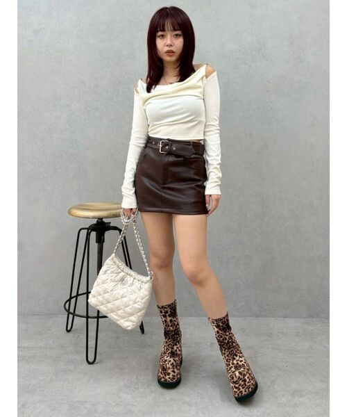 EVRIS(エヴリス)の「チェーンドレープリブトップス 春服(Tシャツ/カットソー・レディース・ホワイト/グリーン/ブラック・FREE)」の17枚目の写真