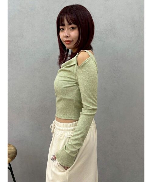 EVRIS(エヴリス)の「チェーンドレープリブトップス 春服(Tシャツ/カットソー・レディース・ホワイト/グリーン/ブラック・FREE)」の20枚目の写真