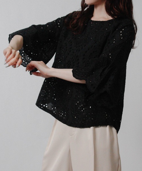 NYLAUS(ナイラス)の「【SG】袖口スカラップ 刺繍レースブラウス フレアスリーブ(シャツ/ブラウス・レディース・ブラック/モカ/オフホワイト・L/M/3L/LL)」の19枚目の写真