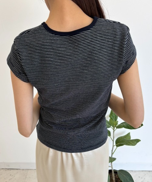 FUULLY STUDIO(フーリィーステューディオ)の「ボーダーコンパクトTEE(Tシャツ/カットソー・レディース・ネイビー/アイボリー・FREE)」の10枚目の写真