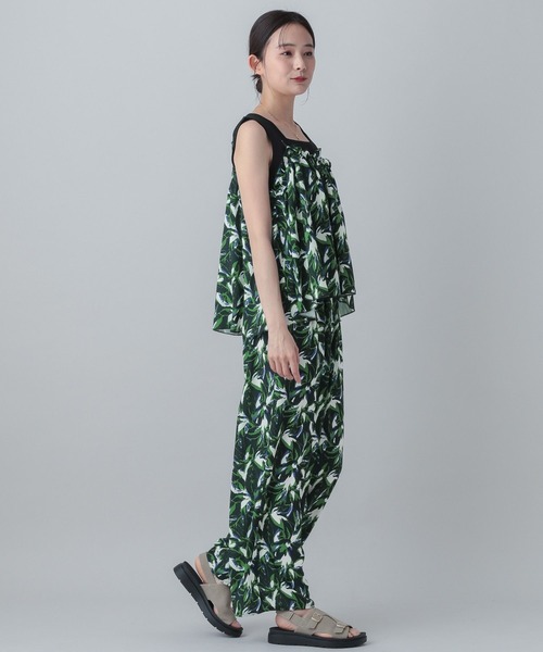 GLOBAL WORK（グローバルワーク）の「MATINEE LINE/ギャザーキャミビスチェ/656156（その他トップス・レディース・ネイビー系/ベージュ/スミクロ・LARGE/MEDIUM）」の16枚目の写真