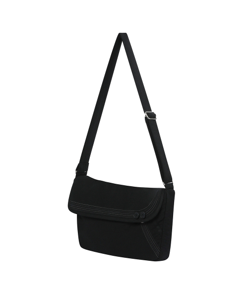 Miseki SEOUL(ミセキソウル)の「Stitch folding cross bag BLACK(メッセンジャーバッグ・レディース・その他・OS)」の5枚目の写真