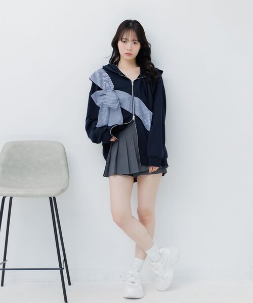 ems excite(エムズエキサイト)の「リボンデザインBIGパーカー(Tシャツ/カットソー・レディース・ダークグレー/ダークブルー・FREE)」の5枚目の写真
