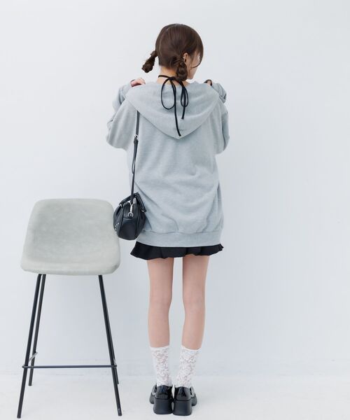 ems excite(エムズエキサイト)の「リボンデザインBIGパーカー(Tシャツ/カットソー・レディース・ダークグレー/ダークブルー・FREE)」の21枚目の写真
