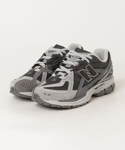 NEW BALANCE(ニューバランス)の「1906N(スニーカー・メンズ・ブラック×グレー・22.0cm/22.5cm/23.0cm/23.5cm/24.0cm/24.5cm/25.0cm/25.5cm/26.0cm/26.5cm/27.0cm/27.5cm/28.0cm/28.5cm/29.0cm/30.0cm)」の2枚目の写真