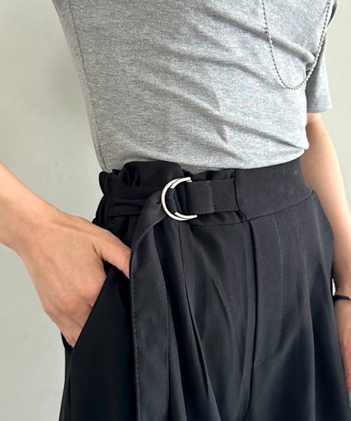 MYMOOD.(マイムード)の「丈感長めでシーズンレス♪ウエストベルトデザインストレートスラックスパンツ(スラックス・レディース・ブラック/ベージュ/グレー/アイボリー・FREE)」の2枚目の写真