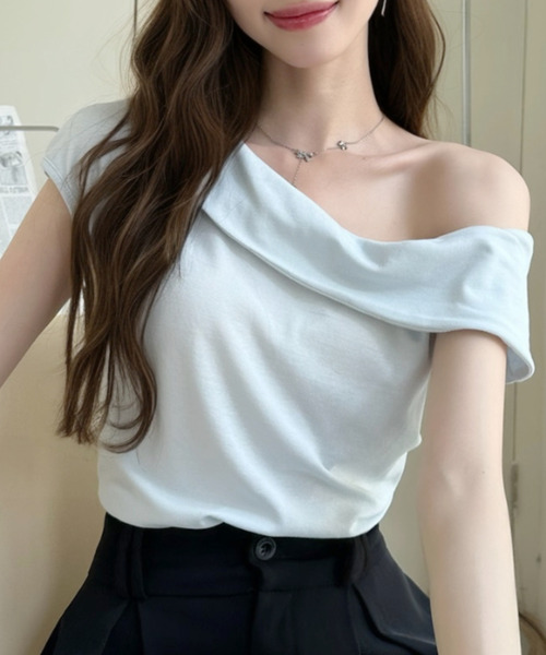 Ada.(エイダ)の「アシンメトリー オフショルダー シャーリング カットソー(Tシャツ/カットソー・レディース・ホワイト/グレー/ブルー/ブラック・FREE)」の18枚目の写真