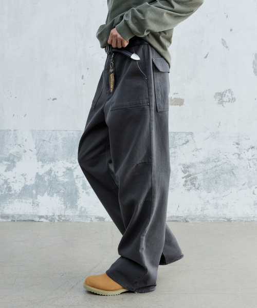 MAISON MINED（メゾンミネド）の「PIN-TUCK WASHED COTTON PANTS CHARCOAL（その他パンツ・メンズ・その他・SMALL/MEDIUM/LARGE）」の10枚目の写真