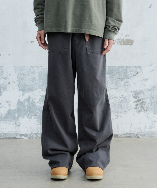 MAISON MINED（メゾンミネド）の「PIN-TUCK WASHED COTTON PANTS CHARCOAL（その他パンツ・メンズ・その他・SMALL/MEDIUM/LARGE）」の4枚目の写真