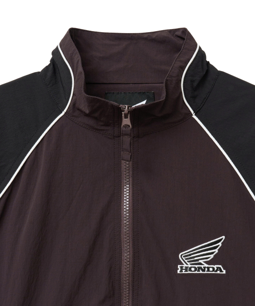 PHYPS MOTORCYCLE（フィップスモーターサイクル）の「Nylon Vintage Color Block Track Jacket Red（ナイロンジャケット・レディース・その他・SMALL/MEDIUM/LARGE/X-LARGE）」の4枚目の写真