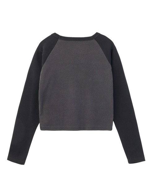 X-girl(エックスガール)の「PIGMENT DYED PATCH RAGLAN L/S BABY TEE(Tシャツ/カットソー・レディース・ブラック/オリーブ・S/M)」の3枚目の写真