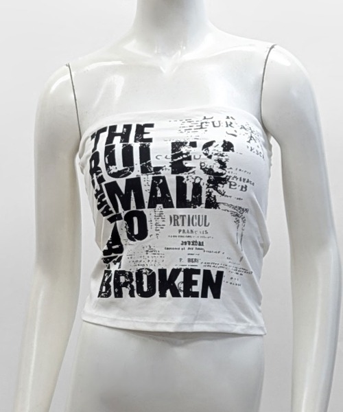 REMUR(レミュール)の「ロゴプリントチューブトップス(チューブトップ・レディース・ホワイト/ブラック/カーキ/レッド・FREE)」の17枚目の写真