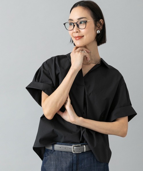 MICHEL KLEIN(ミッシェル・クラン)の「スキッパーシャツブラウス(シャツ/ブラウス・レディース・ベージュ/ブラック・38/40)」の1枚目の写真