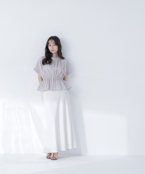 NATURAL BEAUTY BASIC(ナチュラルビューティーベーシック)の「追加生産【ちょうど、いい服】きゅっとふわっと。全部盛りブラウス(シャツ/ブラウス・レディース・ベージュ/ミント/ブルー/オフホワイト・フリ-)」の10枚目の写真