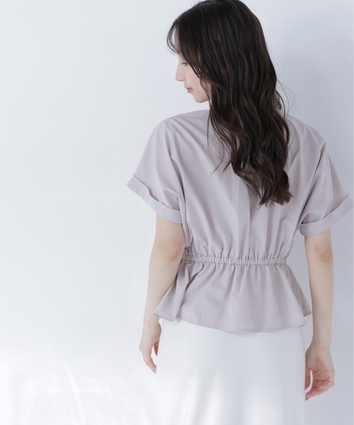 NATURAL BEAUTY BASIC(ナチュラルビューティーベーシック)の「追加生産【ちょうど、いい服】きゅっとふわっと。全部盛りブラウス(シャツ/ブラウス・レディース・ベージュ/ミント/ブルー/オフホワイト・フリ-)」の11枚目の写真