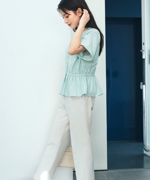 NATURAL BEAUTY BASIC(ナチュラルビューティーベーシック)の「追加生産【ちょうど、いい服】きゅっとふわっと。全部盛りブラウス(シャツ/ブラウス・レディース・ベージュ/ミント/ブルー/オフホワイト・フリ-)」の15枚目の写真