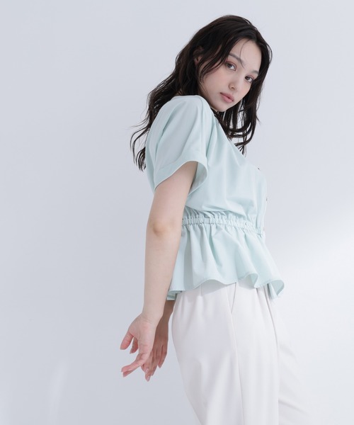 NATURAL BEAUTY BASIC(ナチュラルビューティーベーシック)の「追加生産【ちょうど、いい服】きゅっとふわっと。全部盛りブラウス(シャツ/ブラウス・レディース・ベージュ/ミント/ブルー/オフホワイト・フリ-)」の22枚目の写真
