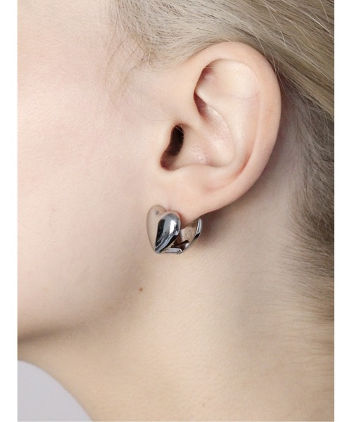 Bilan(ビラン)の「( 金属アレルギー軽減 サージカルステンレス ) ボリュームハートピアス / 【 BILAN 】 Volume Heart Pierce(ピアス(両耳用)・レディース・シルバー/ゴールド・FREE)」の5枚目の写真