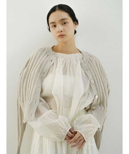 FIKA.(フィーカ)の「Sheer check gathered blouse(シャツ/ブラウス・レディース・アイボリー/ブラック・MEDIUM)」の6枚目の写真
