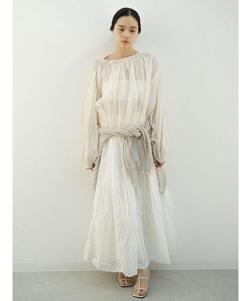 FIKA.(フィーカ)の「Sheer check gathered blouse(シャツ/ブラウス・レディース・アイボリー/ブラック・MEDIUM)」の8枚目の写真