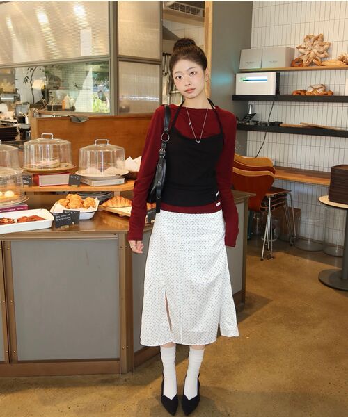 ARI(アリ)の「TINY DOT SLIT SKIRT / WHITE(スカート・レディース・ホワイト・SMALL/MEDIUM)」の6枚目の写真