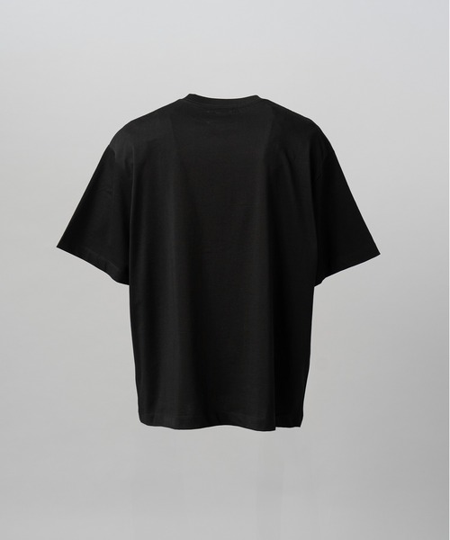 MAISON SPECIAL（メゾンスペシャル）の「《UNISEX》【Hypnose Association for MAISON SPECIAL】「SNAKE」Prime-Over Crew Neck Graphic T-Shirt/「スネーク」プライムオーバークルーネックグラフィックTシャツ【MAISON SPECIAL/メゾンスペシャル】（Tシャツ/カットソー・メンズ・ブラック・2/1/0）」の4枚目の写真