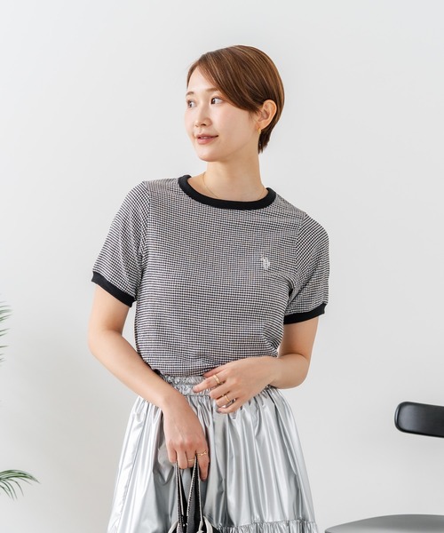 U.S. POLO ASSN.(ユーエスポロアッスン)の「【U.S.POLO ASSN./ユーエスポロアッスン】【肌離れが良く通気性に優れるサッカー生地】リンガーTシャツ ワンポイントロゴ 半袖 クルーネック 涼しい 綺麗めカジュアル(Tシャツ/カットソー・レディース・ブラック/サックスブルー/ベージュ・MEDIUM/LARGE)」の17枚目の写真