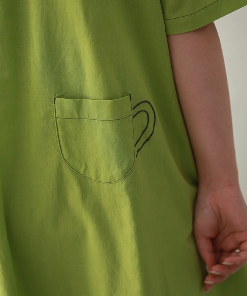 Emago(イマゴ)の「EMAGO カップ取り刺繍ワンピース 半袖(シャツワンピース・レディース・グリーン/ホワイト/スミクロ・FREE)」の15枚目の写真