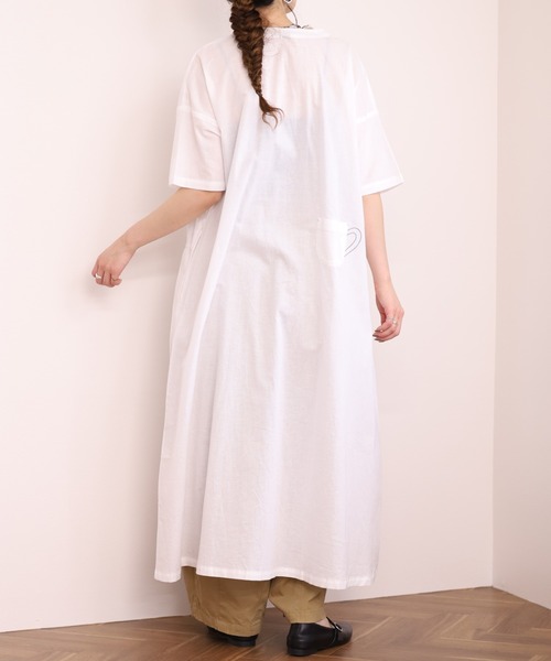 Emago(イマゴ)の「EMAGO カップ取り刺繍ワンピース 半袖(シャツワンピース・レディース・グリーン/ホワイト/スミクロ・FREE)」の10枚目の写真