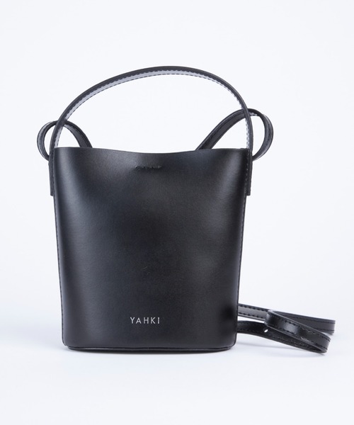 YAHKI(ヤーキ)の「クロスボディバッグ《YAHKI》(ショルダーバッグ・レディース・グレイッシュベージュ/ブラック・フリー)」の2枚目の写真