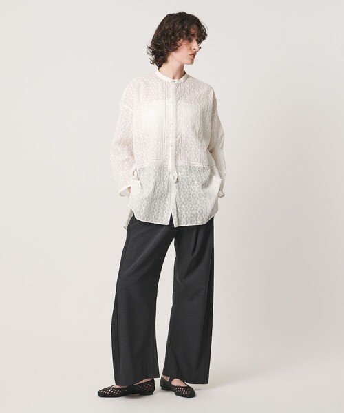 Pheeta(フィータ)の「<Pheeta>Christine ノーカラー シャツ / 016C-25(シャツ/ブラウス・レディース・ブラック/ホワイト・FREE)」の3枚目の写真