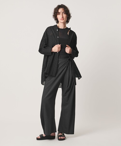 Pheeta(フィータ)の「<Pheeta>Christine ノーカラー シャツ / 016C-25(シャツ/ブラウス・レディース・ブラック/ホワイト・FREE)」の5枚目の写真