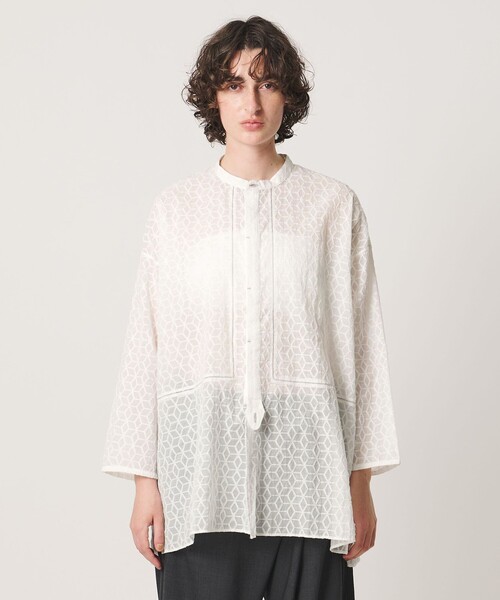 Pheeta(フィータ)の「<Pheeta>Christine ノーカラー シャツ / 016C-25(シャツ/ブラウス・レディース・ブラック/ホワイト・FREE)」の6枚目の写真