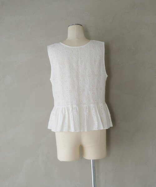 SHENERY(シーナリー)の「【再入荷】レースペプラムフリルタンク(シャツ/ブラウス・レディース・ブラック/オフホワイト・FREE)」の18枚目の写真