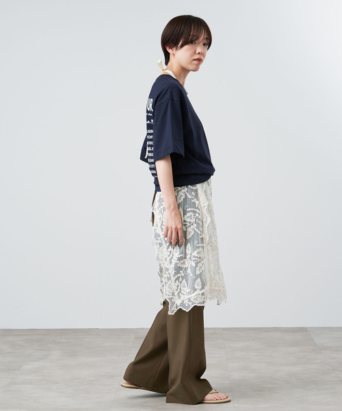 IENA(イエナ)の「《一部店舗限定/UVカット/防シワ》DRYストレッチ スリムフレアパンツ(スラックス・レディース・チャコールグレー/ブラウン・36/38)」の14枚目の写真