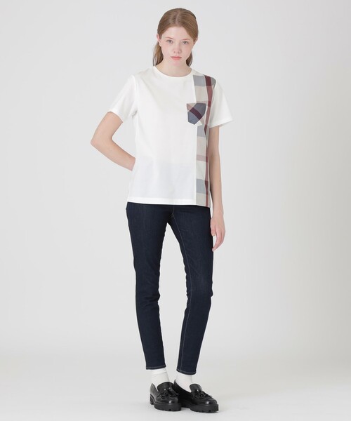 BLUE LABEL CRESTBRIDGE(ブルーレーベルクレストブリッジ)の「【一部店舗限定】パーシャルチェックポケットTシャツ(Tシャツ/カットソー・レディース・オフホワイト/ブラック・40/38)」の3枚目の写真